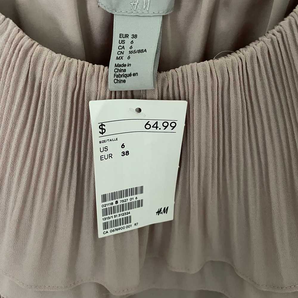 Soft pink/mauve off shoulder dress - Picture 2 of 2